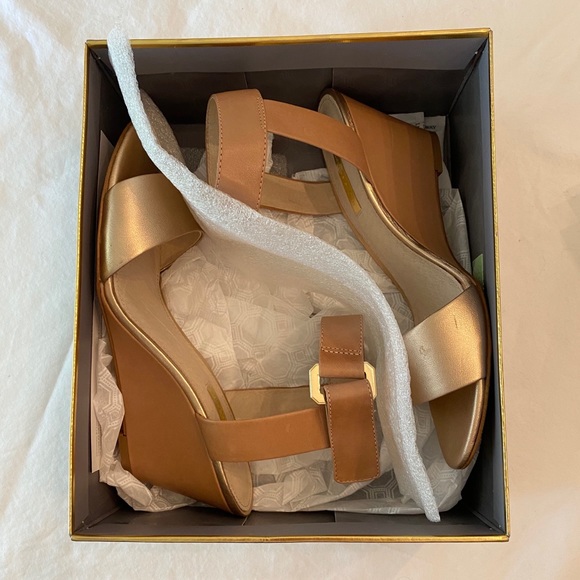 Louise et Cie Platinum Ankle Strap Wedge Heels - Picture 7 of 7